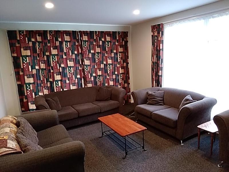 Accommodation Fiordland -The Three Bedroom House At 226A Milford Road Te Anau Extérieur photo