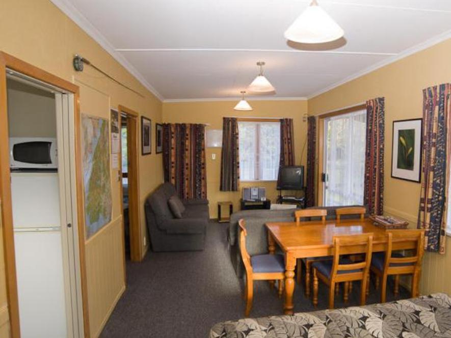 Accommodation Fiordland -The Three Bedroom House At 226A Milford Road Te Anau Extérieur photo
