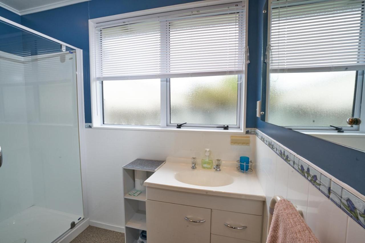 Accommodation Fiordland -The Three Bedroom House At 226A Milford Road Te Anau Extérieur photo