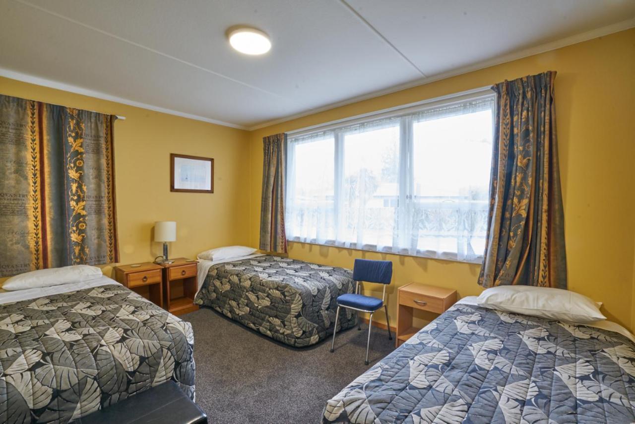 Accommodation Fiordland -The Three Bedroom House At 226A Milford Road Te Anau Extérieur photo
